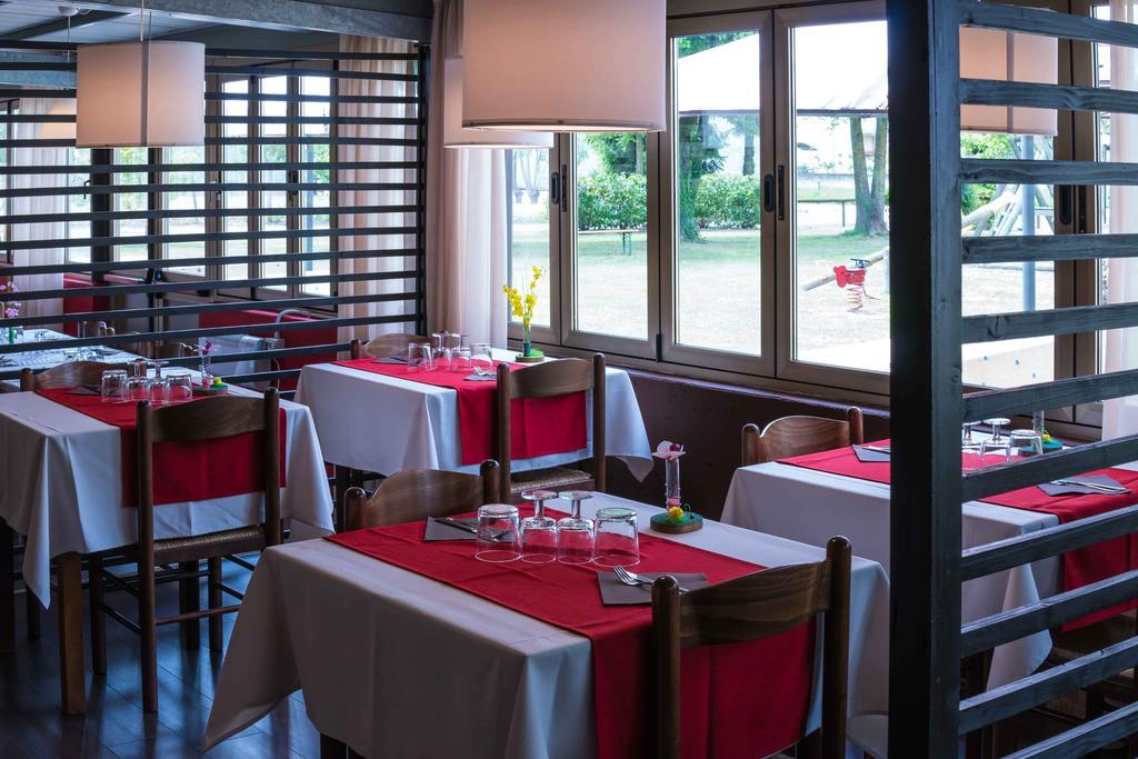 Ristorante Albergo Al Donatore Teòr Eksteriør bilde