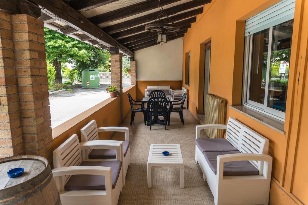 Ristorante Albergo Al Donatore Teòr Eksteriør bilde